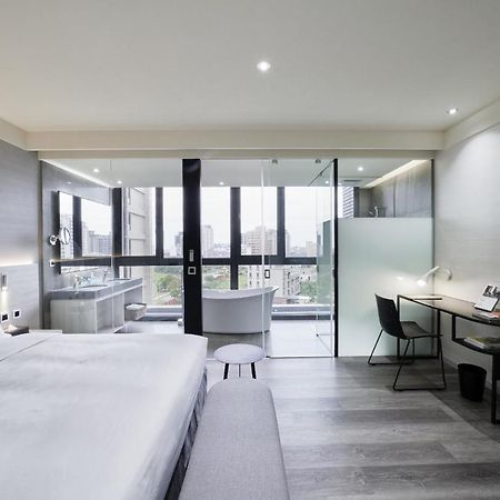 Cp Hotel Taoyuan Bagian luar foto