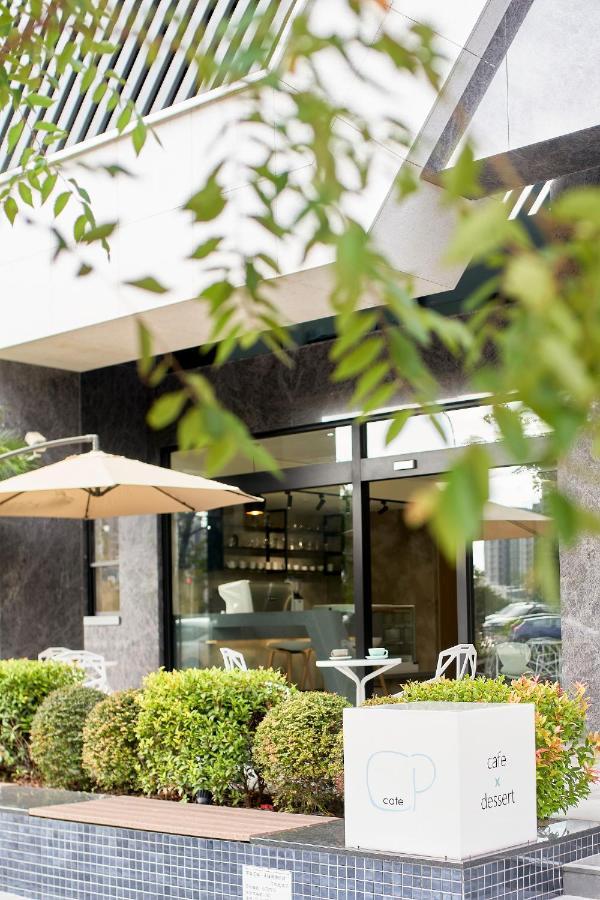 Cp Hotel Taoyuan Bagian luar foto